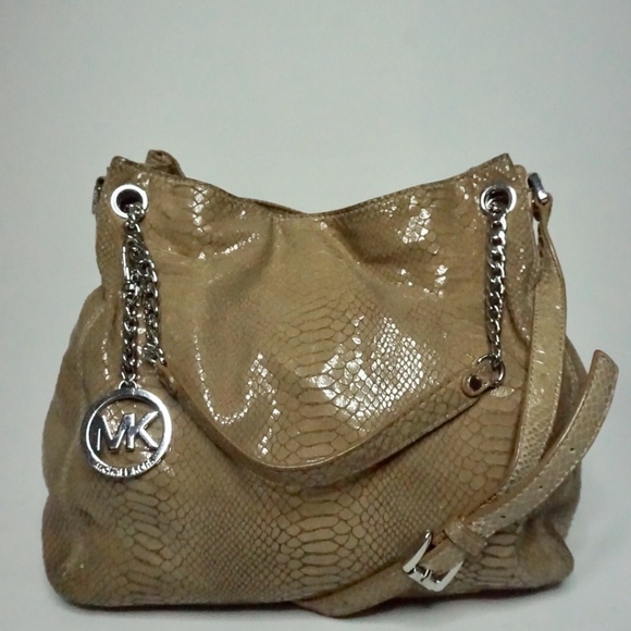 Michael Kors Jet Set Chain Bag - Picture 1 of 4